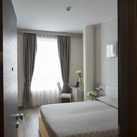 Hotel Expo Milan 3*